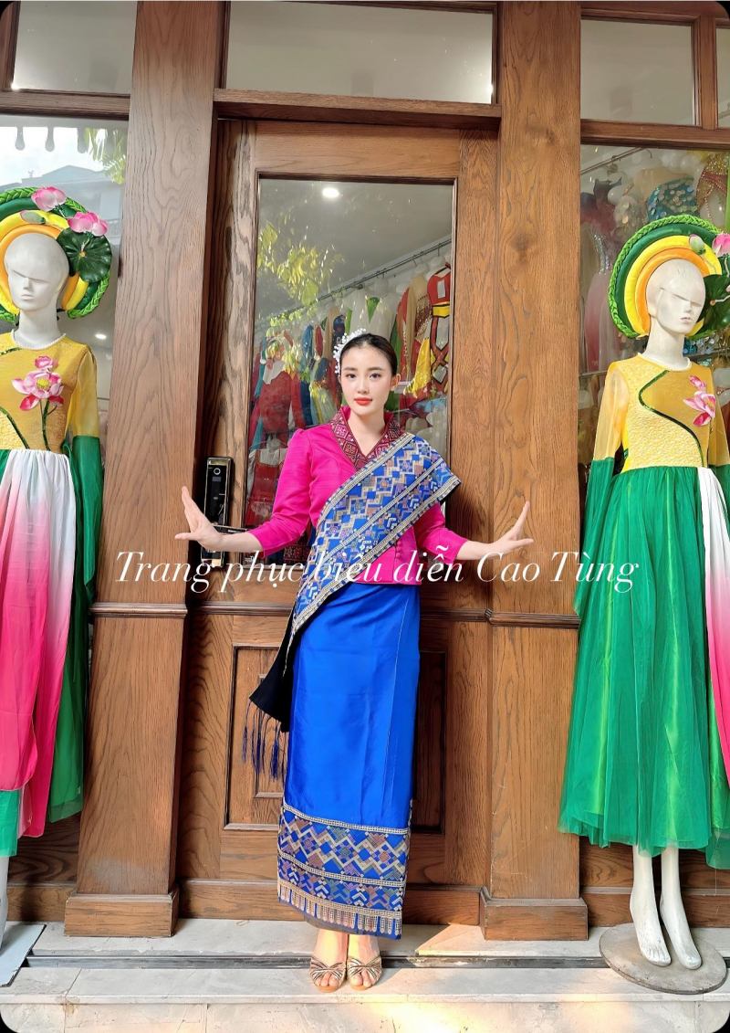 Trang phục biểu diễn Cao Tùng
