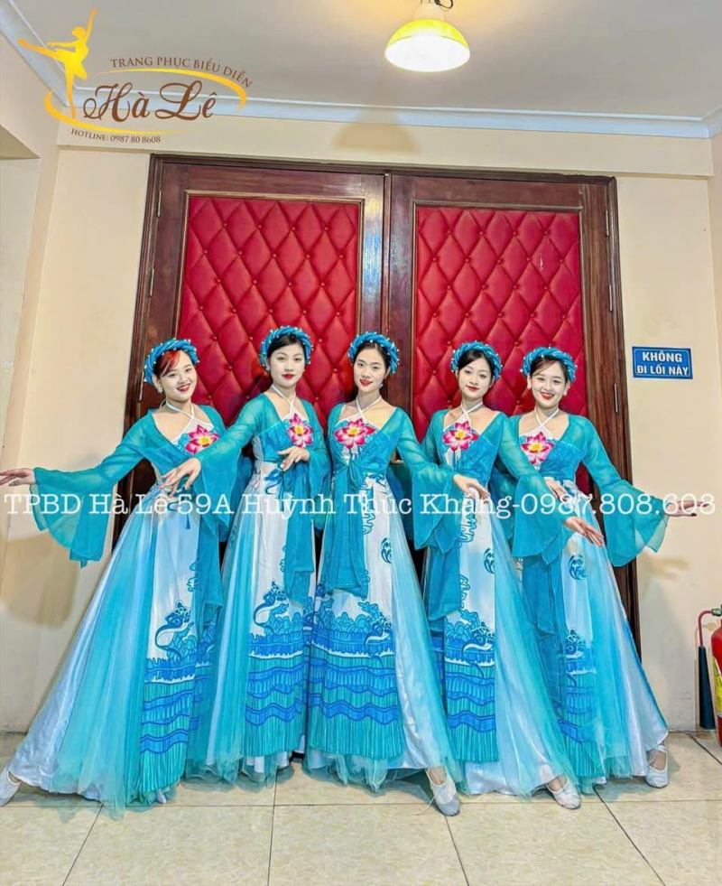 Trang phục Biểu diễn Hà Lê