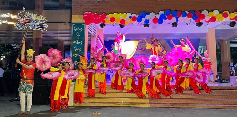 Trang Phục Biểu Diễn Ngọc My