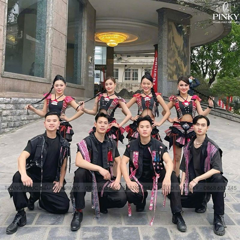Trang Phục Biểu Diễn Pinky
