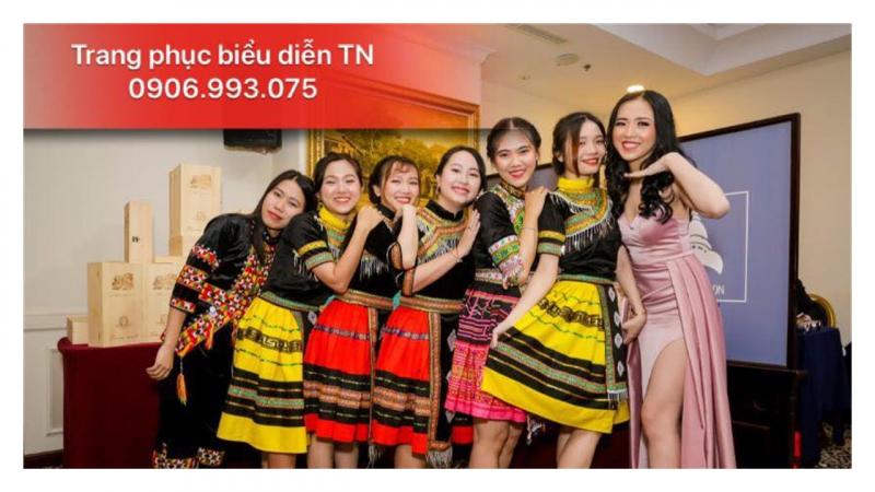 Trang phục biểu diễn TN