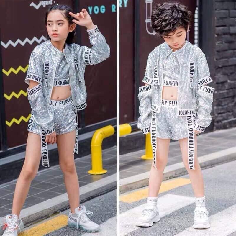 Trang phục biểu diễn VÂN ANH