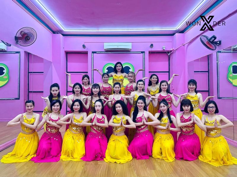 Trang phục biểu diễn WonderX