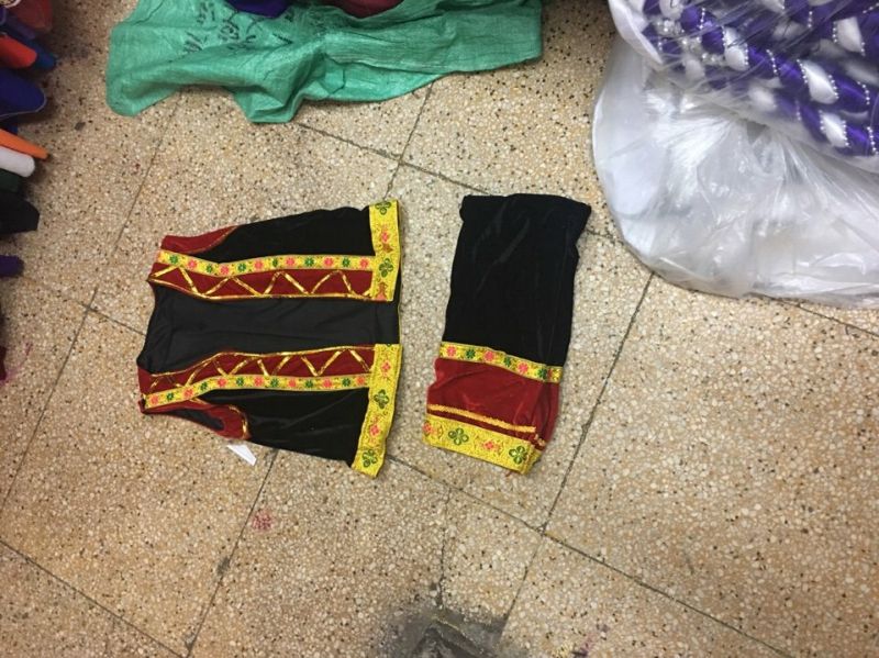 Trang Phục Biểu Diễn Khánh Mít
