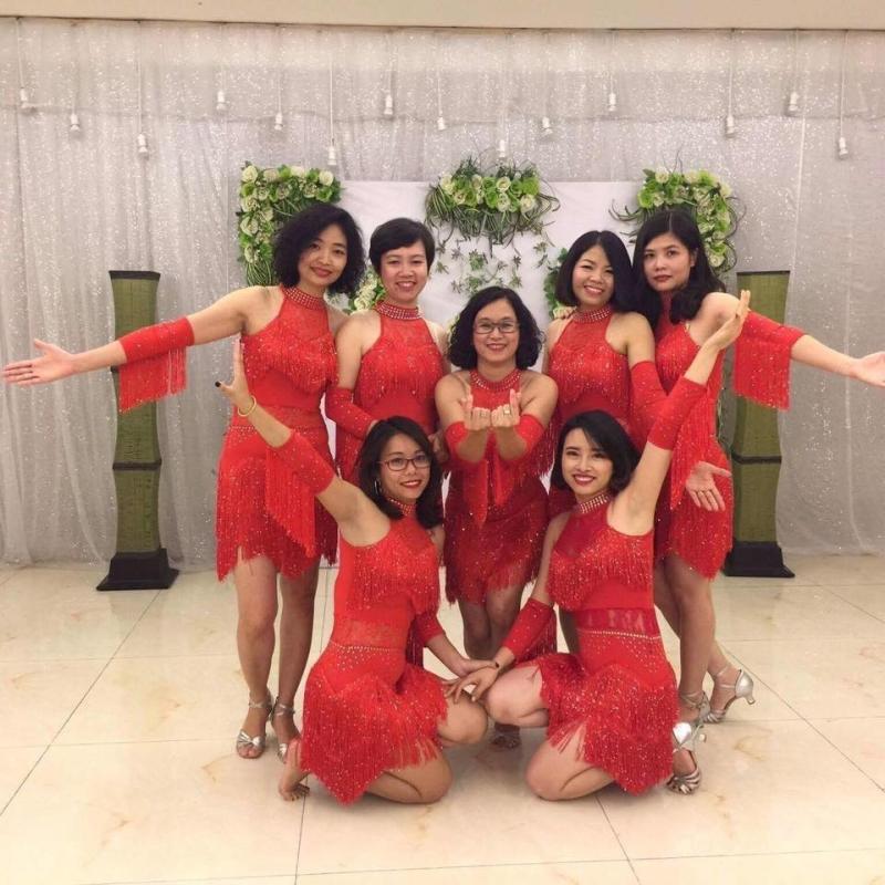 Trang Phục Khánh Quỳnh