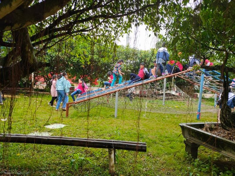 Trang trại giáo dục Việt Village