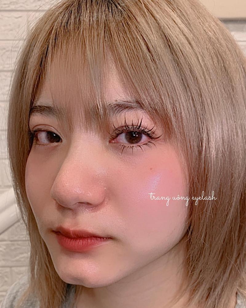 Trang Uông Eyelash Skincare