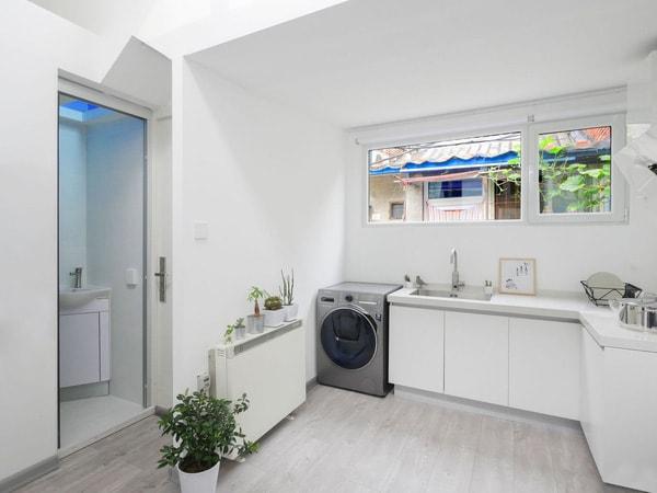 Tránh bếp sát vách, trực diện phòng vệ sinh