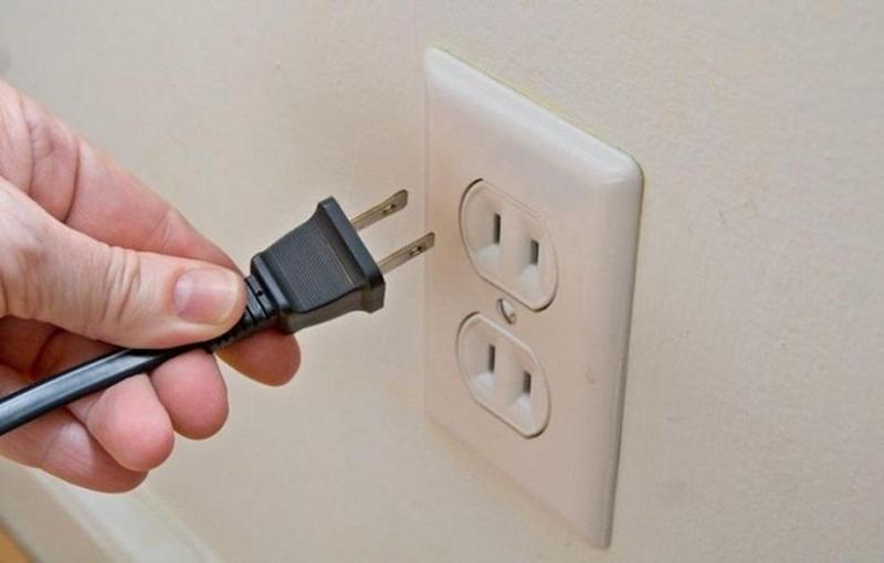 Xả băng và làm khô tủ trước khi di chuyển