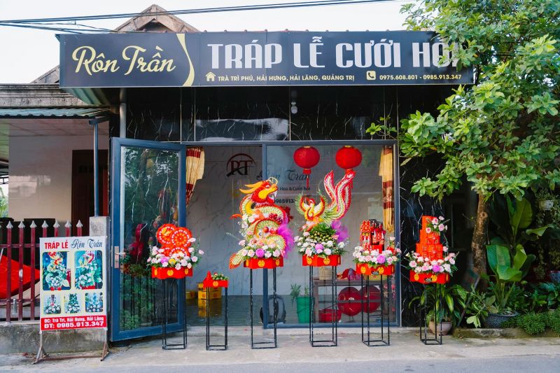 Tráp lễ cưới hỏi Rôn Trần