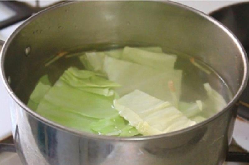 Nước luộc bắp cải giảm đau dạ dày thần kỳ