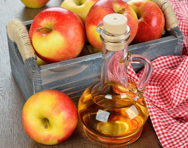Da đầu bạn sẽ mềm mại không ngứa và tóc sẽ mềm mượt không ngờ với giấm táo