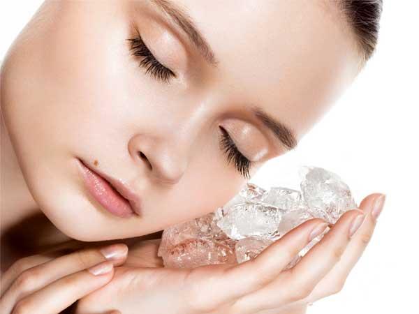 Nước đá trị mụn và giúp da căng mịn