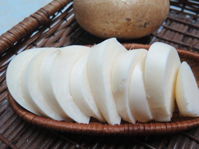 Trị tàn nhang bằng củ đậu