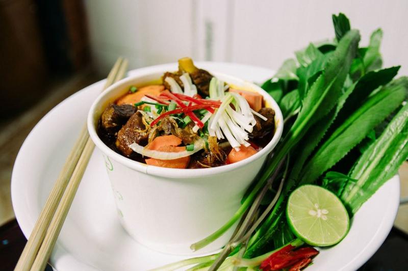 Trí Võ - Bò Kho & Gỏi Cuốn
