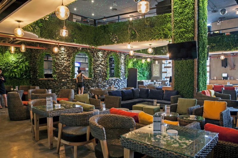 Trixie Cafe & Lounge