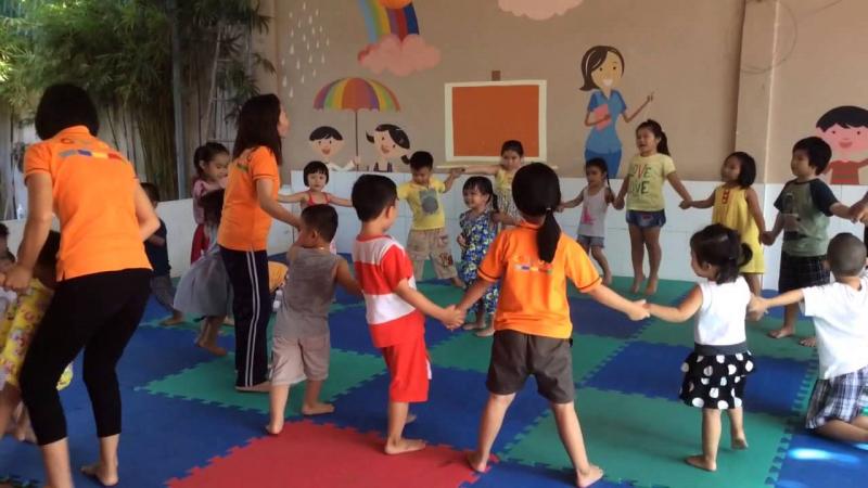 Trò chơi mèo đuổi chuột