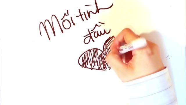 Mối tình đầu như đi trên cát, bước thật nhẹ nhưng in dấu ấn thật sâu