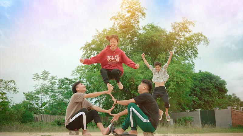 Trồng nụ trồng hoa