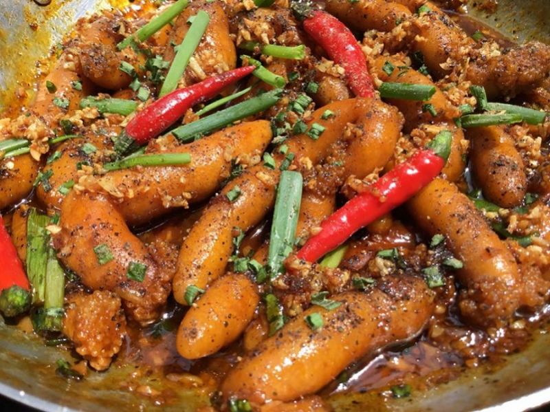 Trứng cá chép kho tộ