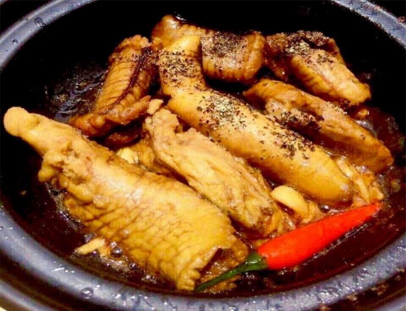 Trứng cá chép kho tộ