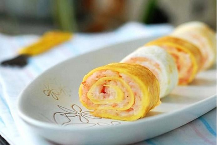 Trứng cuộn thịt gà