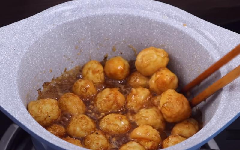 Trứng cút chiên mắm
