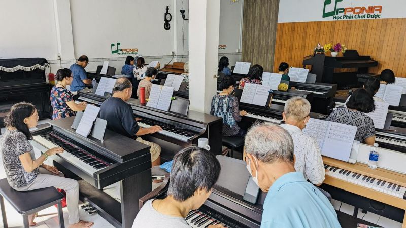 TRUNG TÂM ÂM NHẠC UPPONIA