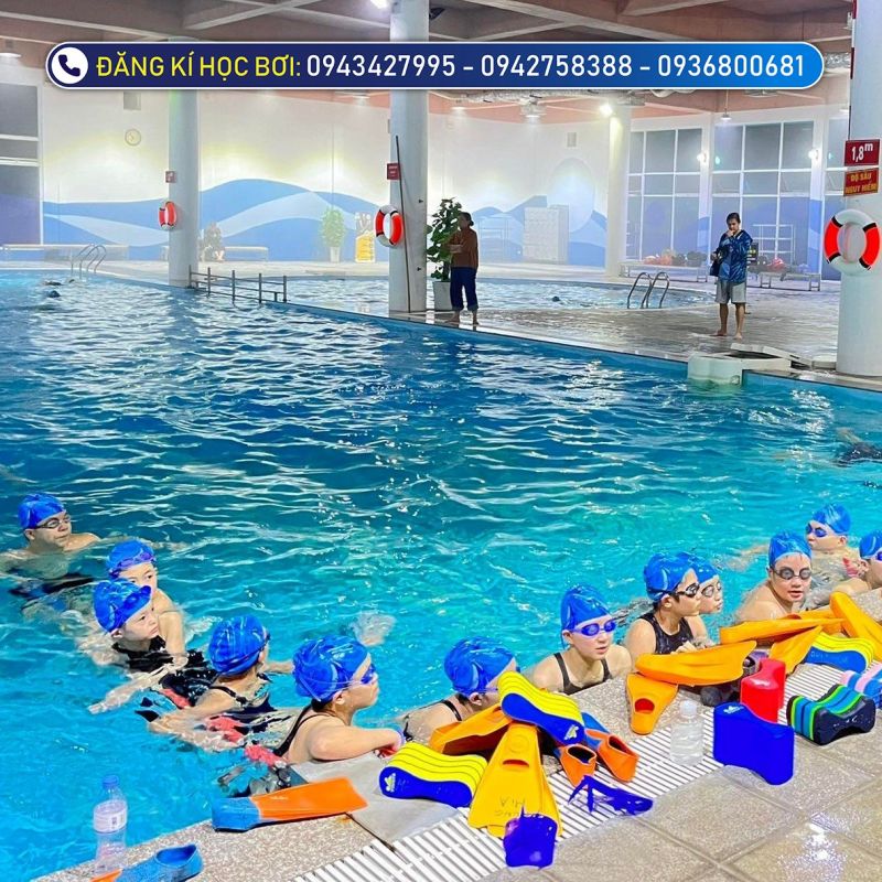 Trung tâm bơi lội Hà Nội