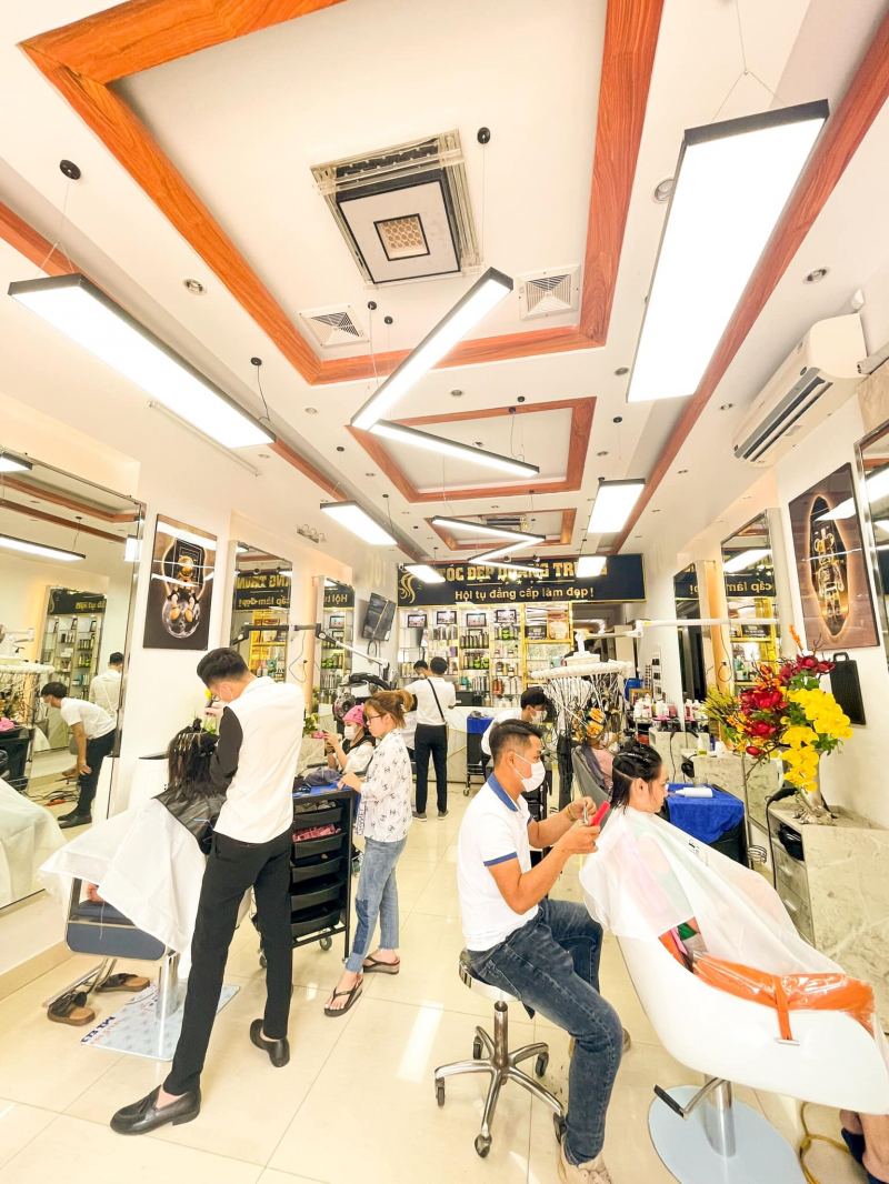 Trung Tâm Đào Tạo Nghề Tóc Quang Trung