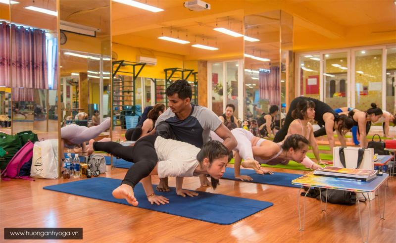 Trung tâm đào tạo và huấn luyện giáo viên Yoga Hương Anh