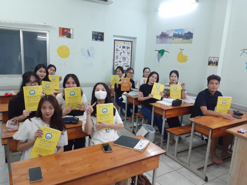 Trung tâm Hàn ngữ Việt Hàn Kanata