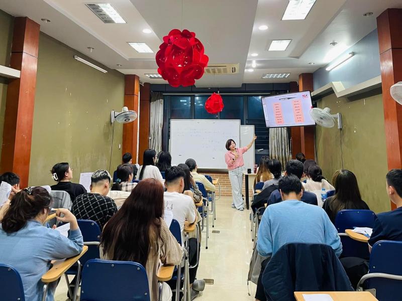 Lớp học tại trung tâm