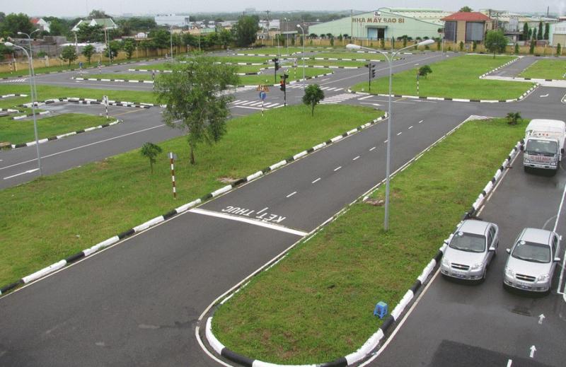 Trung tâm học lái ô tô B2 & C