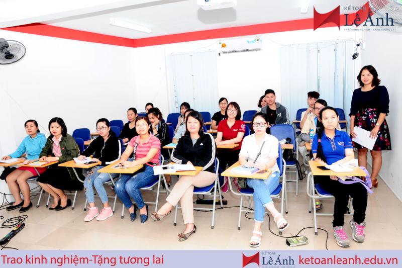 Trung tâm kế toán - xuất nhập khẩu Lê Ánh