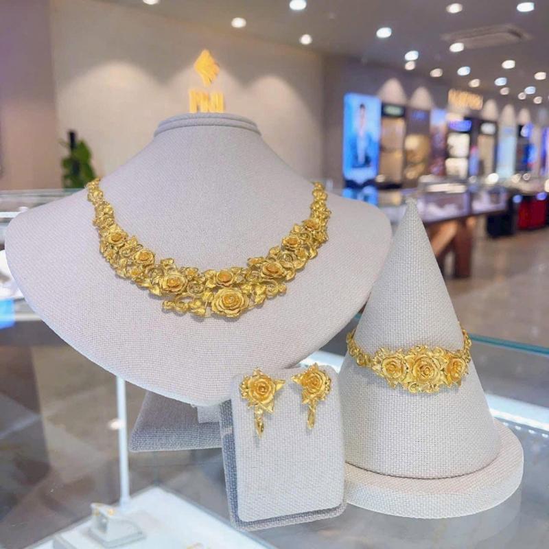Trung tâm kim hoàn PNJ New Center 16-18 Cao Lỗ