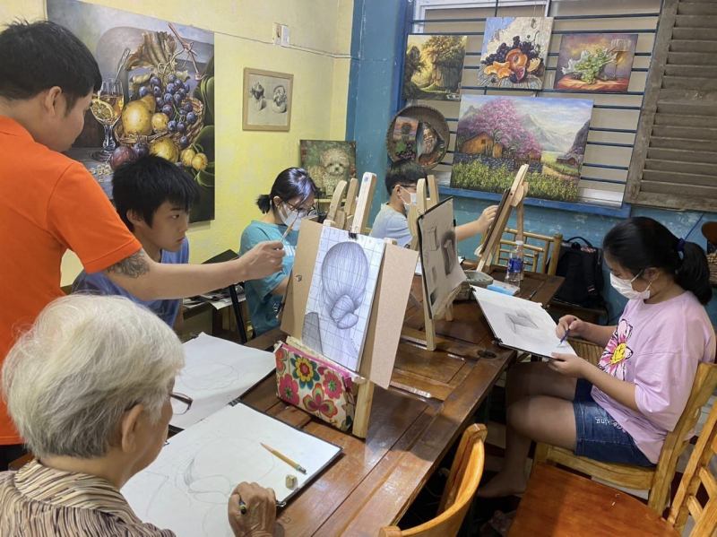 Trung Tâm Mỹ Thuật Jolla - Trần Bình Trọng