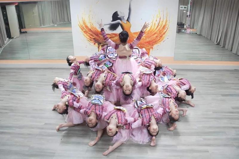 Trung tâm nghệ thuật Hồ Thiên Nga