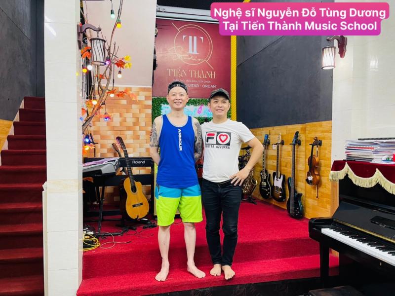 Bán đàn bằng cái tâm nên luôn được các học viên, giới sành đàn yêu quý tin tưởng