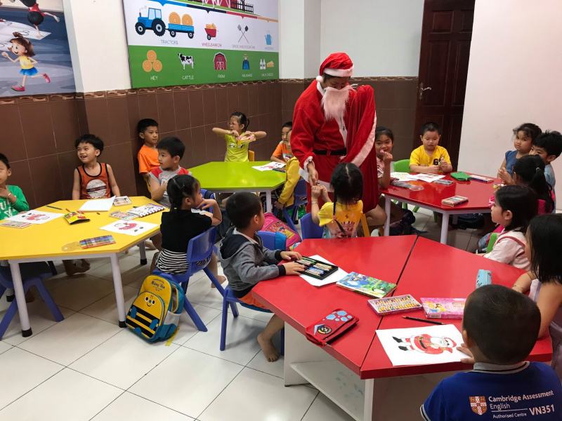 Trung tâm Ngoại ngữ  Anh Việt