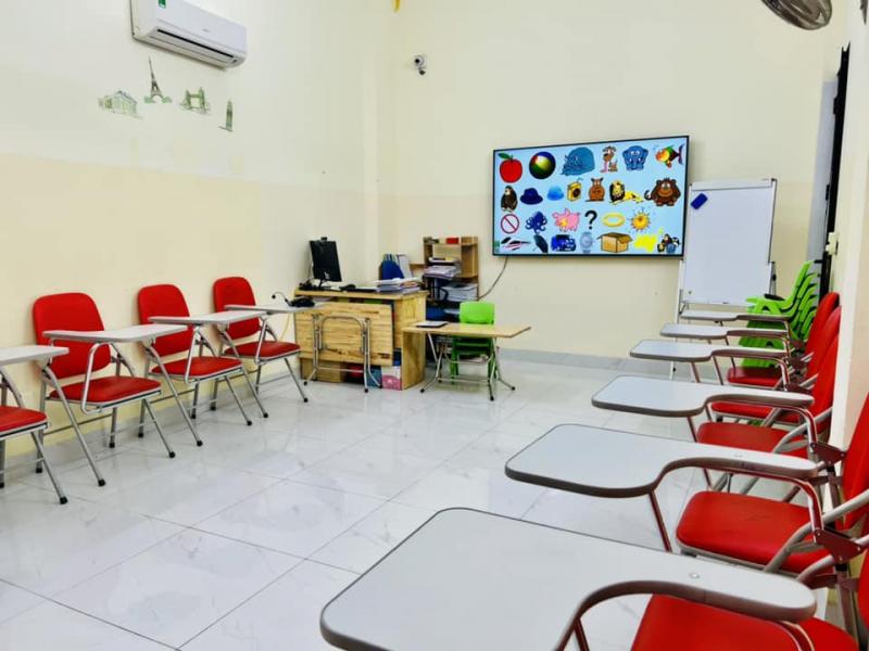 Trung tâm Ngoại ngữ Home English