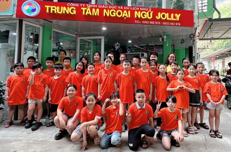 Trung tâm Ngoại ngữ Jolly