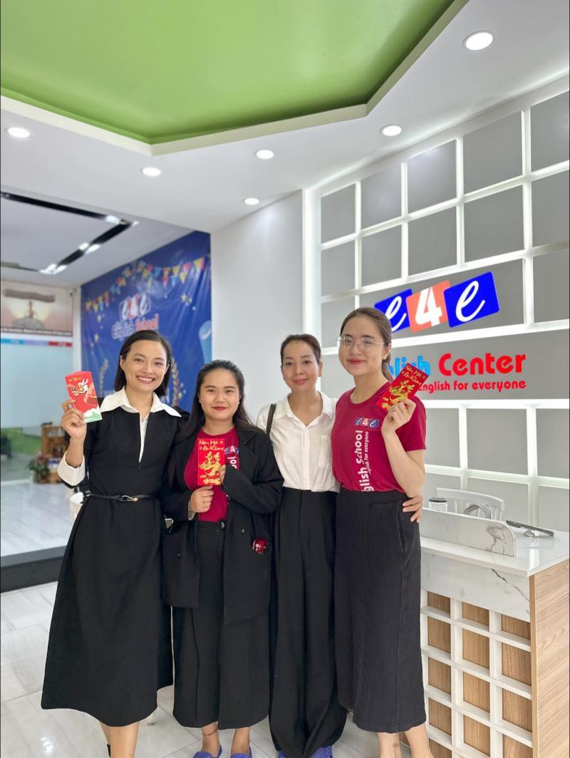E4E English School
