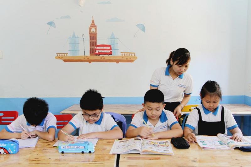 Hoạt động giảng dạy tại Trung tâm Ngoại ngữ Supermind