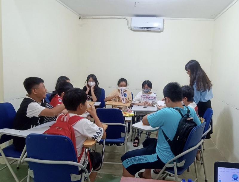 Trung Tâm Ngoại Ngữ Tài Năng Best