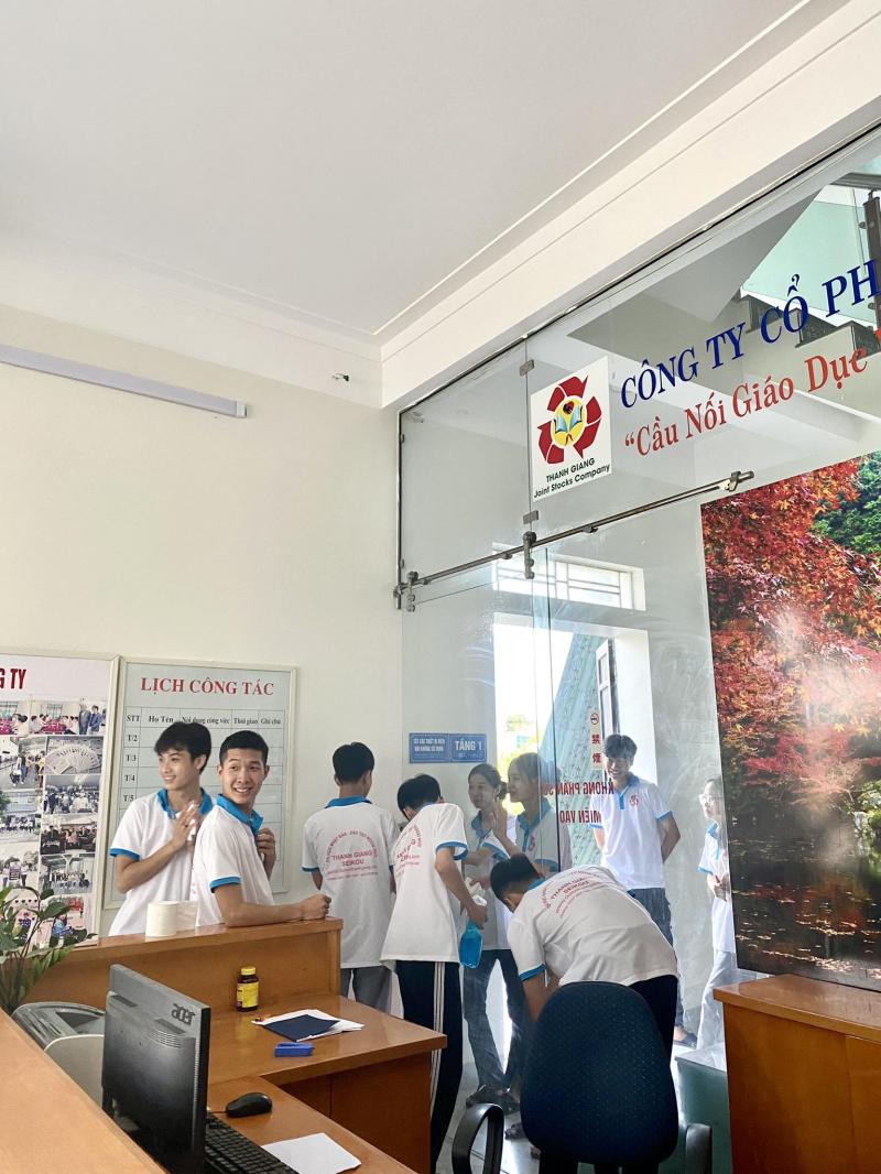 Trung tâm Ngoại ngữ Thanh Giang