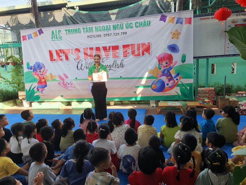 Trung Tâm Ngoại Ngữ Úc Châu