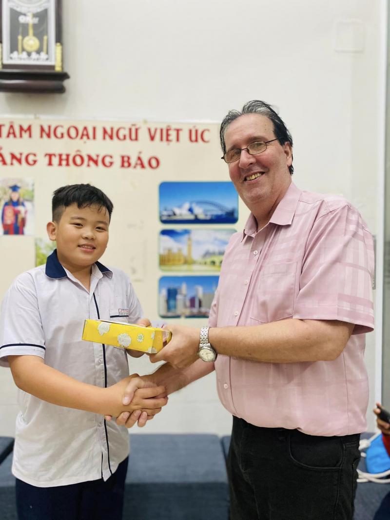 Trung tâm Ngoại ngữ Việt Úc