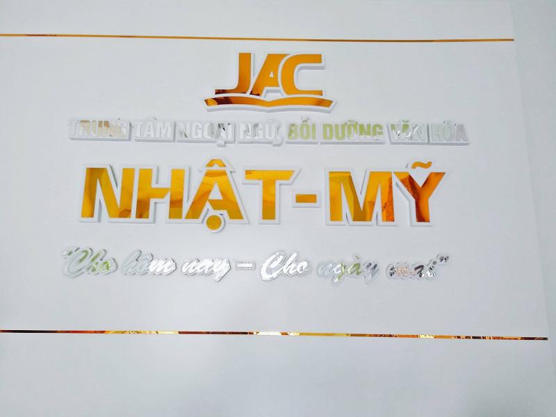 Trung tâm Nhật Mỹ