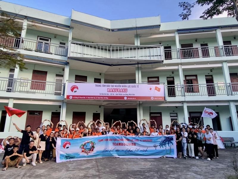 Trung tâm Nhật ngữ và tư vấn du học Rakuraku